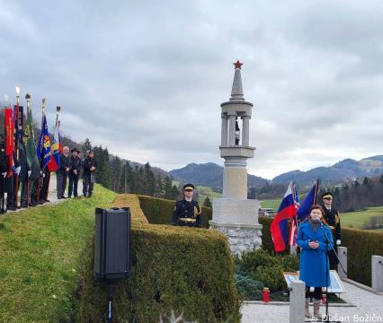 Spominska slovesnost na Prevojah (5)